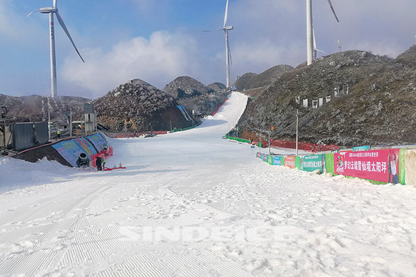 太阳坪滑雪场